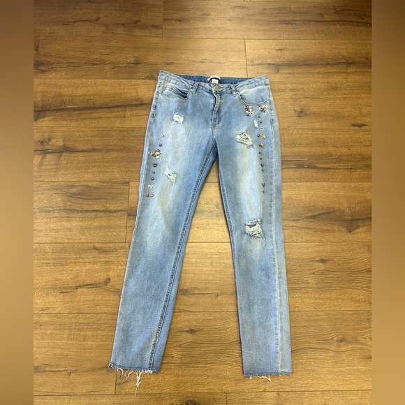 REVAMPED DISTRESSED RHINSTONED BEADED HIGH RISE STRETCHY CROPPED JEANS - Picture 1 of 4